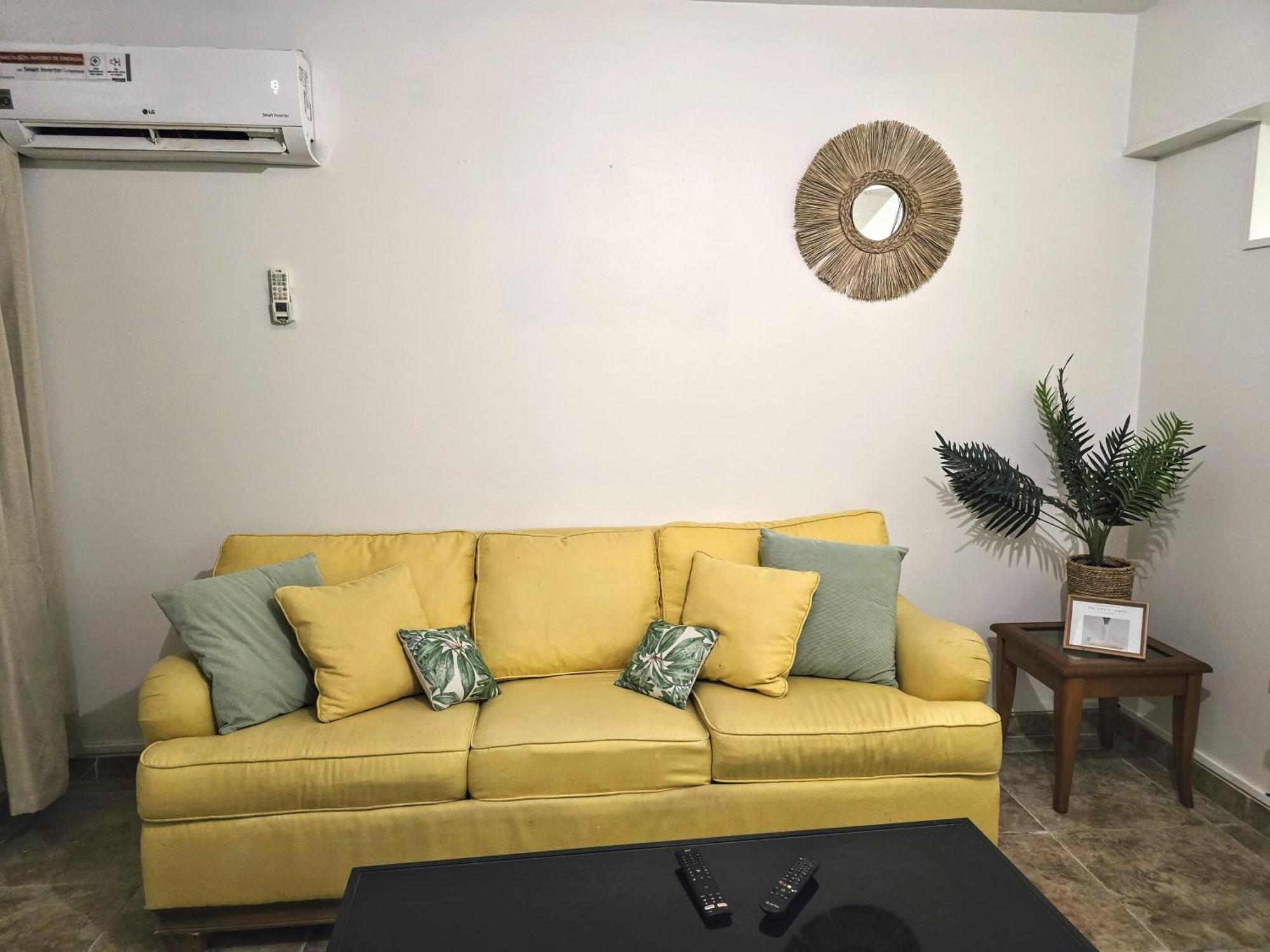 Rooi Santo Residence Palm Beach Екстер'єр фото